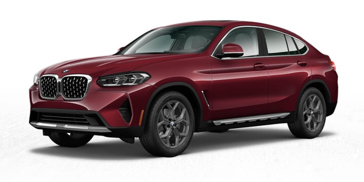 Angled view of 2025 BMW X4 xDrive30i