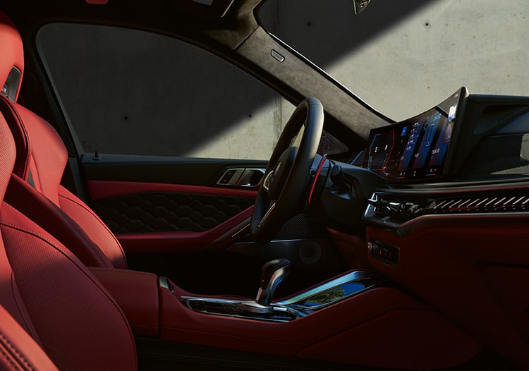 The front seats of the 2026 BMW X6 M Competition Performance Coupe SUV