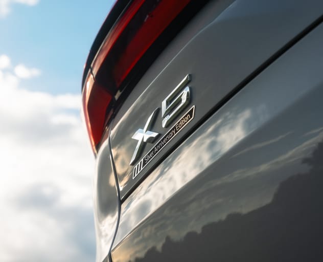 Close up of the special Anniversary Edition badge on the X5