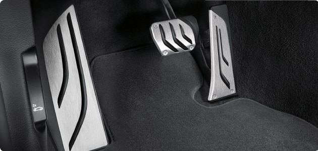 Close up on M Pedals